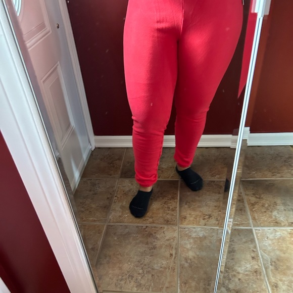 Aritzia joggers - Picture 1 of 6